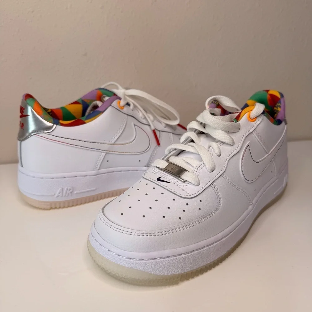 Nike Kids Sneakers White with Multicolor Accents